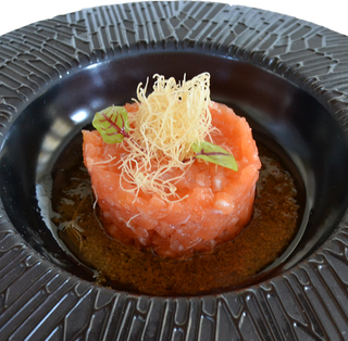 10. Tartare salmone