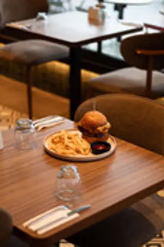 Crispy Chicken Cheese Burger