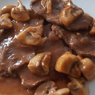 ternera con champinones