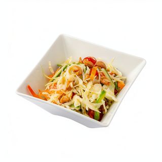 Sałatka z orzechami nerkowca