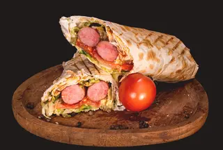 Кебаб с 2 колбасами/ Kebab cu 2 carnaciori