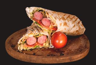 Кебаб с 2 колбасами/ Kebab cu 2 carnaciori