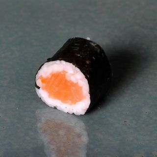 Maki de salmón (8 uds.)