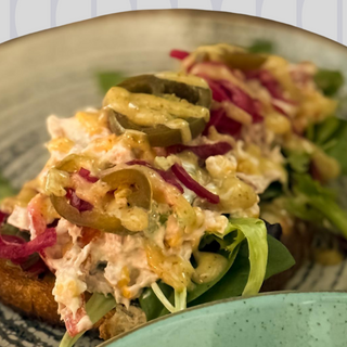 Sandwich cu ton (300g)