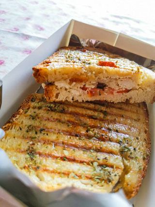 Tosta Brie e Frango