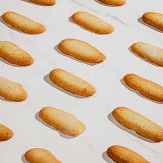 Biscotti lingue di gatto