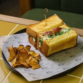 Sandwich de Burrata e Presunto