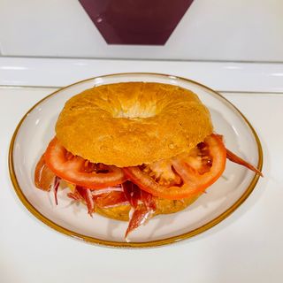 Bagel ibérico/tomate