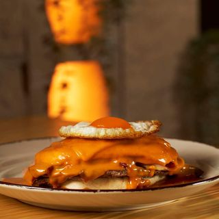 Pede o Desejoso para o Guloso (Inclui Batata e Molho)