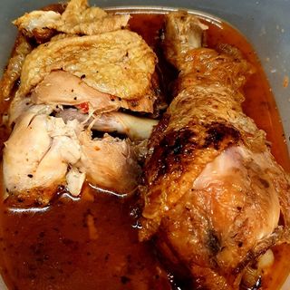 Zanca de pollo guisada