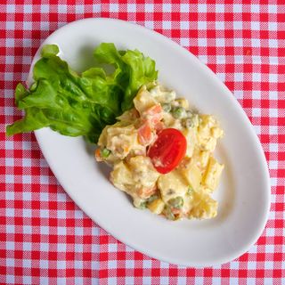 Insalata russa della casa