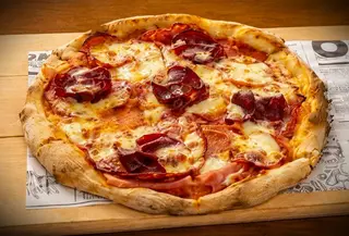 Pizza Quatro Carni