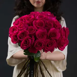 Buchet Trandafiri Fucsia
