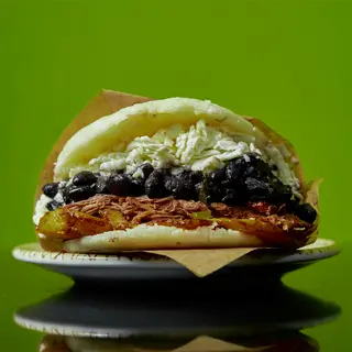Arepa De Pabellón De Cerdo