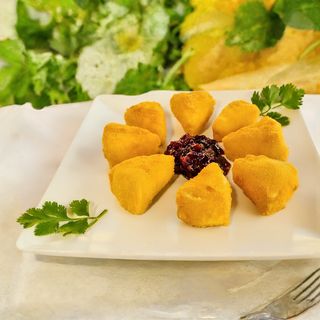 Queso Frito Con Arándanos