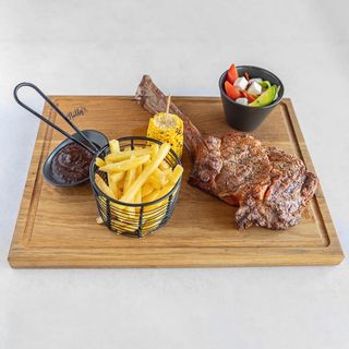 TOMAHAWK STEAK (800 g)