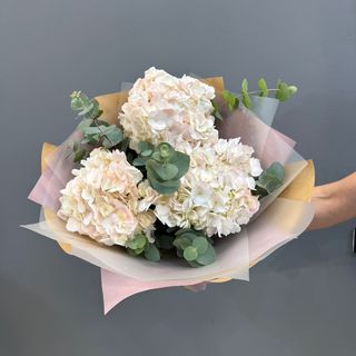 Ramo de 3 hortensias 