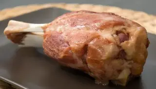 Stinco di tacchino con paprika