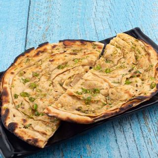 Mirchi (Pimment Vert) Paratha