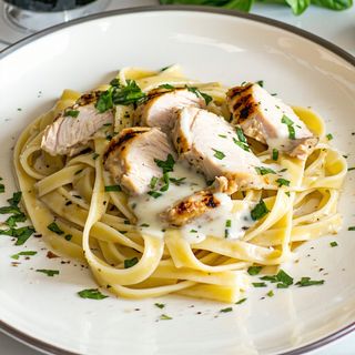 Талиатели с пиле