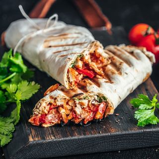 Շաուրմա հավի մեծ / Шаурма из курицы / Chicken Shawarma