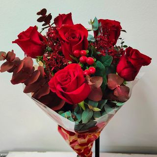 Ramo 6 rosas rojas especial