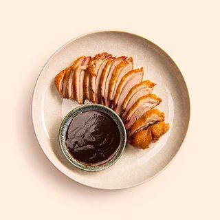 233. Teppanayaki de pato asado en salsa especial