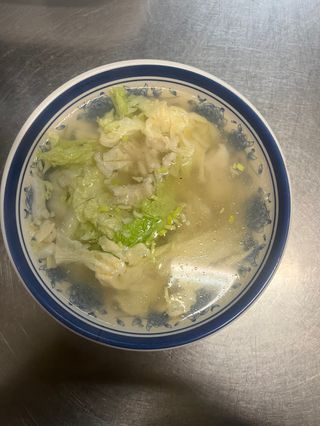 Rosół z mięsem drobiowym i z jajkiem﻿ 500g