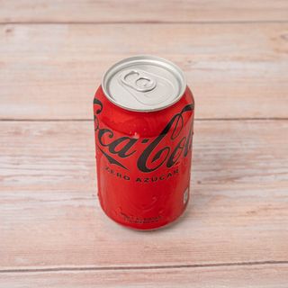 97. Coca-Cola Sabor Original lata 330ml.
