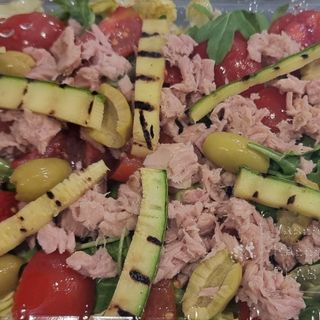 Insalatona Con Tonno
