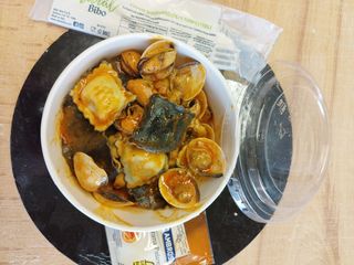 Ravioli al branzino con sugo di pesce