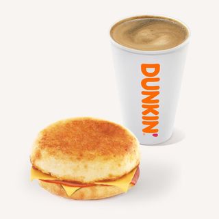 ტოსტი ლორით&ყველით და ცხელი ამერიკანო (საშუალო)