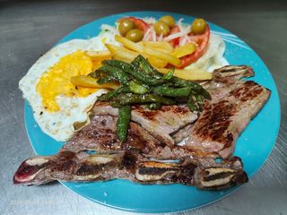 Plato Combinado De Churrasco De Ternera