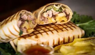 Tacos Mixte - servi avec salade Coleslaw+ Frites