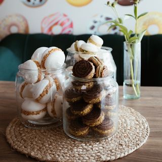 Kruche ciasteczko z kremem pistacjowym