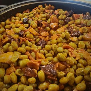 Habas a la Catalana