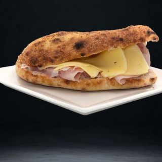 Bocata Mixto Con Patatas Fritas