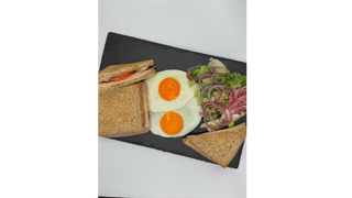 Duże Śniadanie 3180 kJ