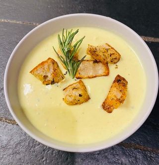 100. Чеснова крем супа 