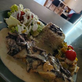 Blanc de Poulet Sauce Champignons