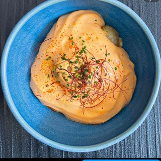 Media Ración De Papa  Y Espuma De Mojo Picón