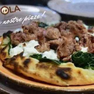 pizza Tola 
