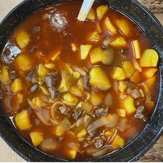 Guiso de ternera y pollo