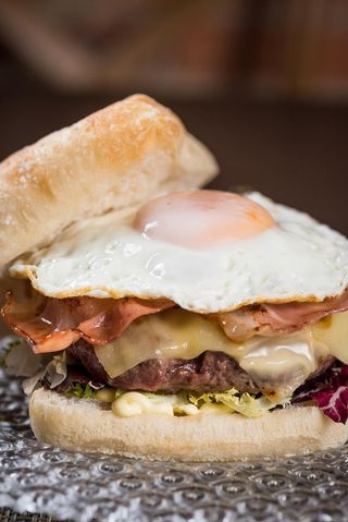 Hamburguesa Caprichos Con Huevo De Corral (350 G.)