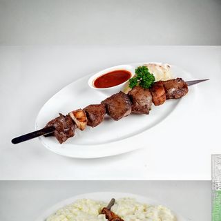 Шашлык из говядины / Сиыр етінен кәуап