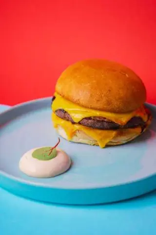 Hamburguer Classico c/Cheddar