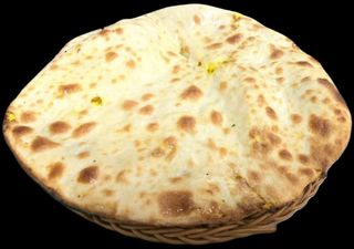 Наан със сирене