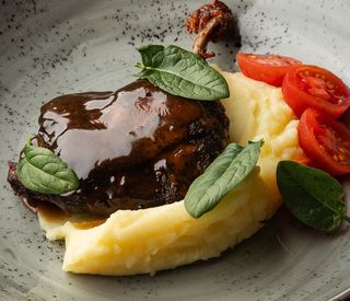 КАЧИНА НІЖКА