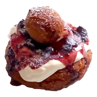 Papanasi cu Gem de Afine