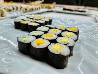 Hossomaki Fruta (24 Peças)